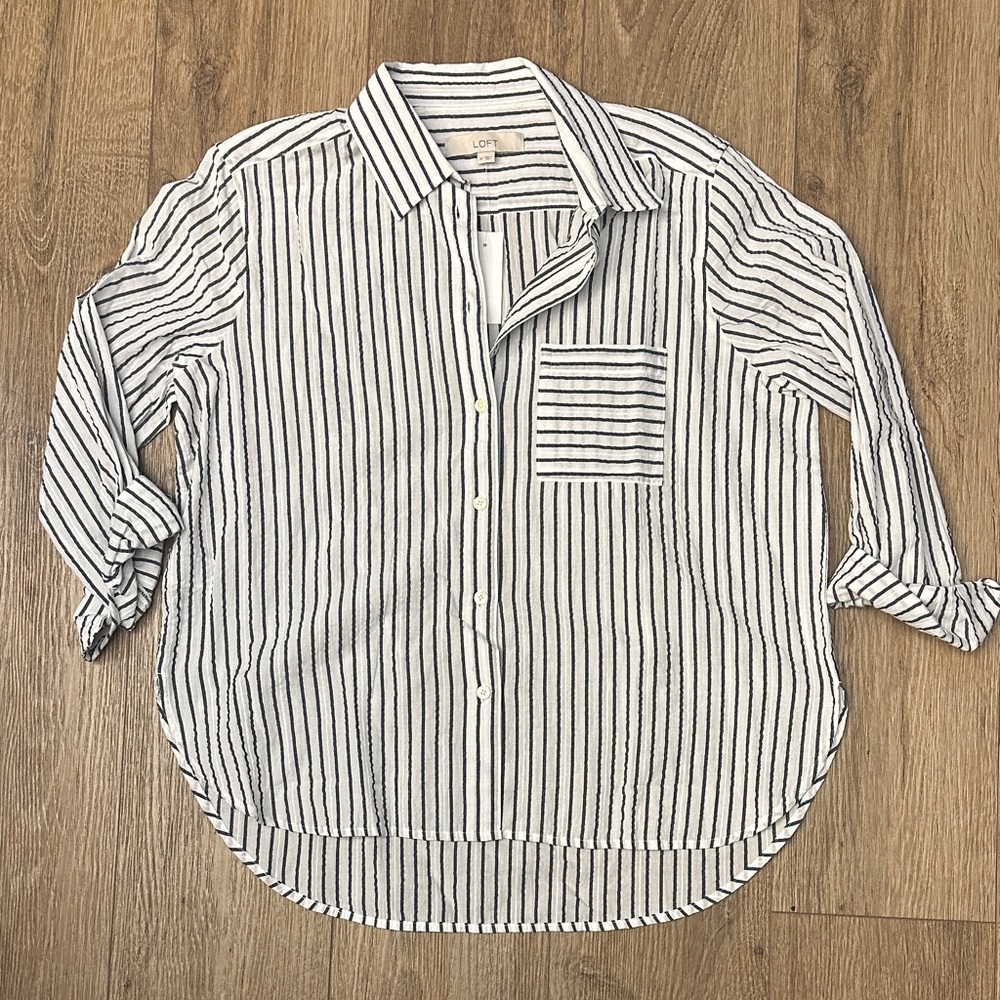 LOFT  Casual Striped Shirt in Gray and White